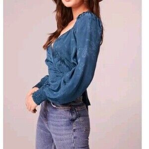 New Band Of The Free Camille Long Sleeve Crossover Crop Top Teal Size Medium
